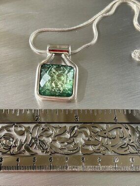 Vintage Kim Rogers Green Resin Pendant Necklace